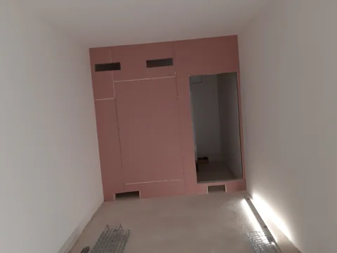 Szervertermi válaszfalak kialakítása